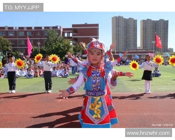 鲁港小学足球明星展现青春风采助力校园体育发展新篇章